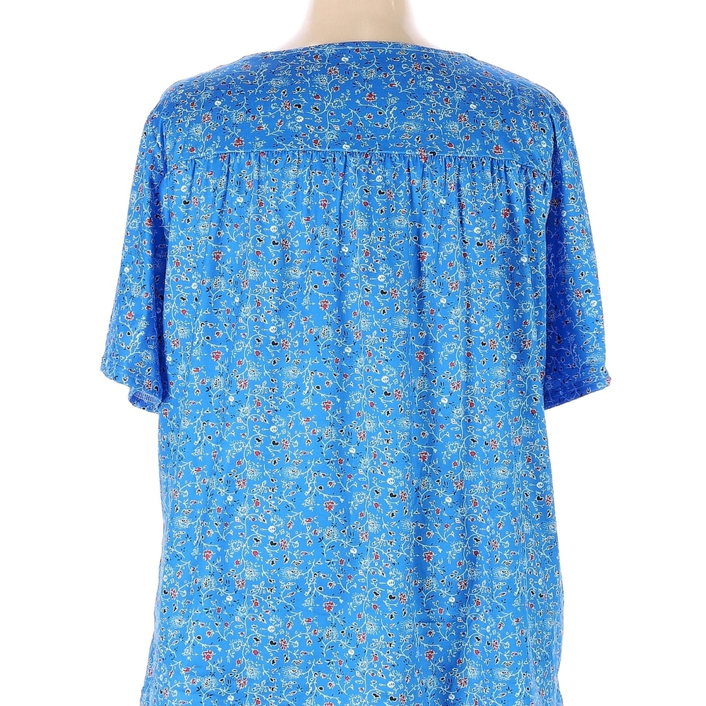 5x short sleeved shirt